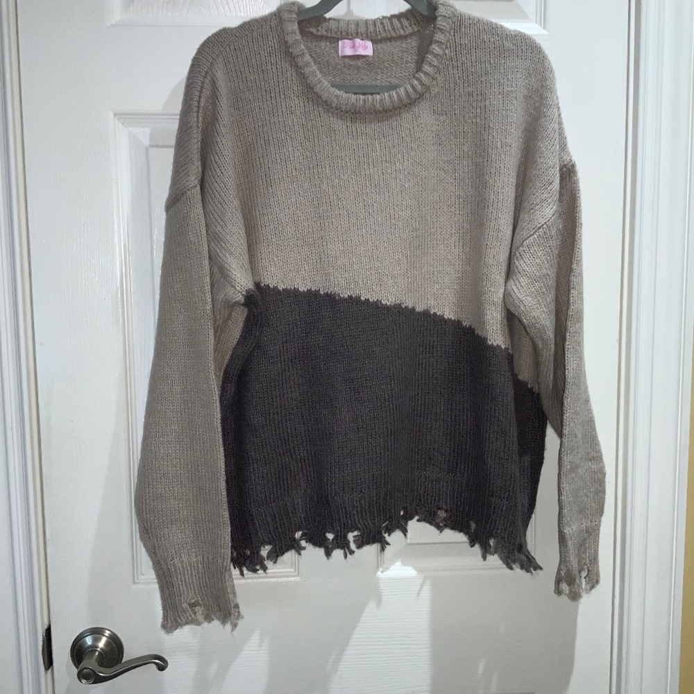 Pink Lily colorblock sweater Sz L drop shoulder distressed cuff / hem